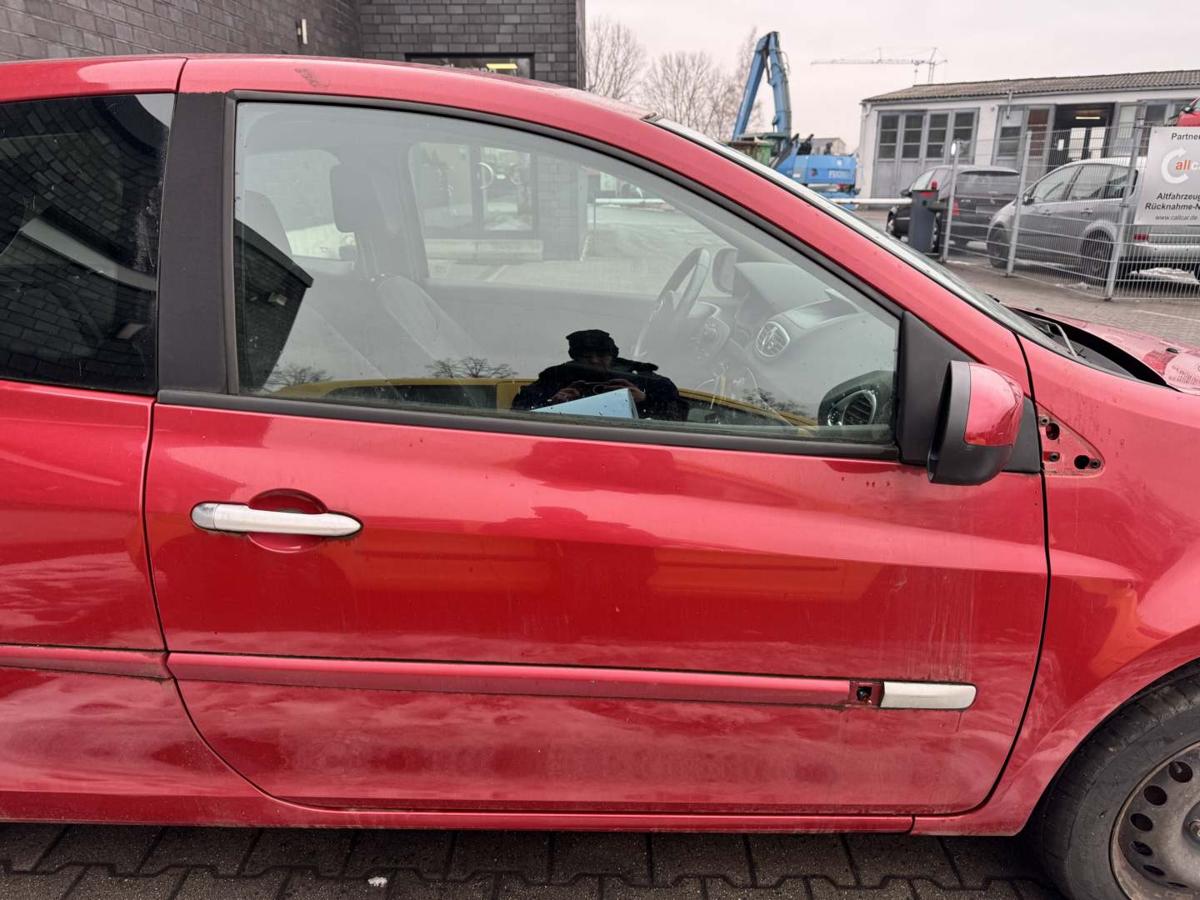 Renault Clio 3 original T&uuml;r vorn rechts 3-T&uuml;rer Rohbau Bj.2009